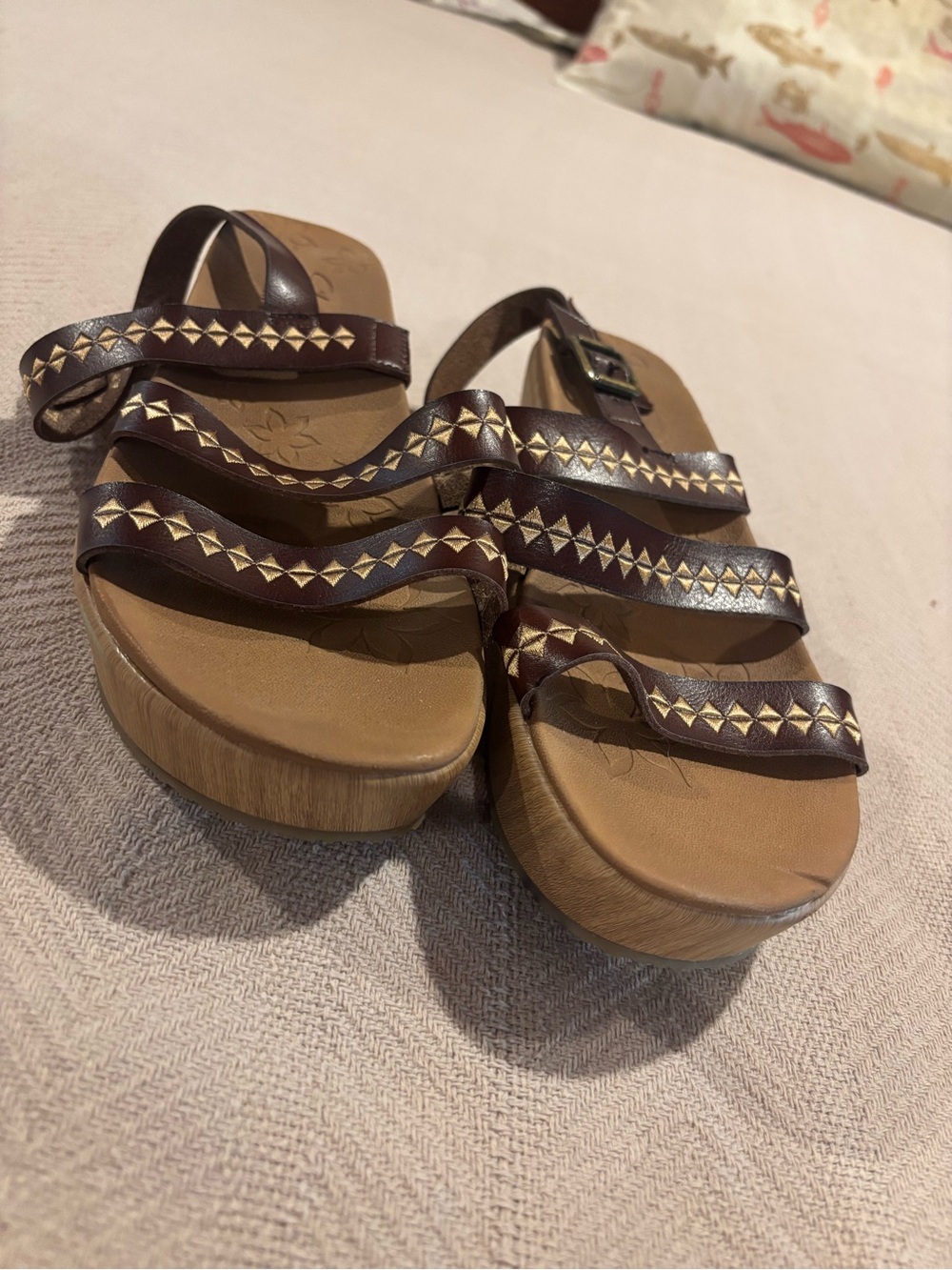 Skechers platform wedge sandals